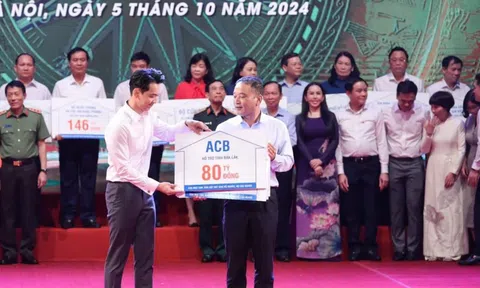 ACB hỗ trợ 80 tỷ đồng trong chương trình xóa nhà tạm, nhà dột nát