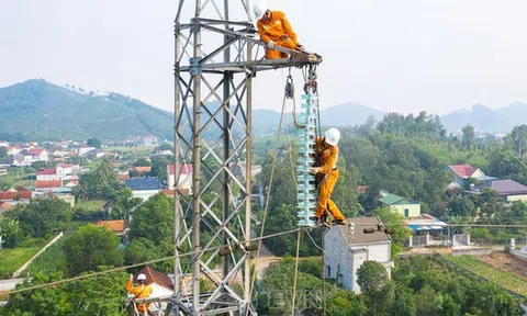 EVN chưa "tiết lộ" doanh thu tăng thêm sau khi tăng giá điện