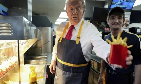 McDonald's lên tiếng về việc ông Trump phục vụ khoai tây chiên