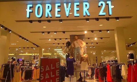 Forever 21 sụp đổ tại Mỹ: "Ông lớn" thời trang bị đè bẹp bởi Shein và Temu