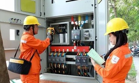 Giá điện tăng 4,8% lên hơn 2.204 đồng/kWh từ ngày mai