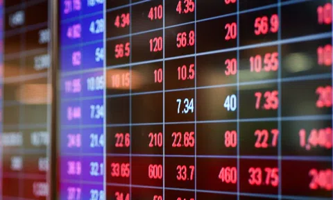 Khối ngoại 'chốt lời' 1.100 tỷ trong ngày VN-Index cao nhất 2 tháng