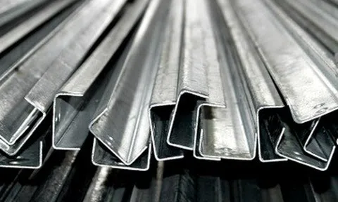Việt Nam gia hạn điều tra chống bán phá giá thép từ Trung Quốc, Hàn Quốc