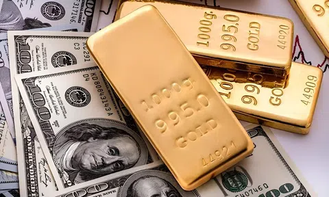 Vàng vượt USD và trái phiếu Mỹ, thành nơi trú ẩn hàng đầu