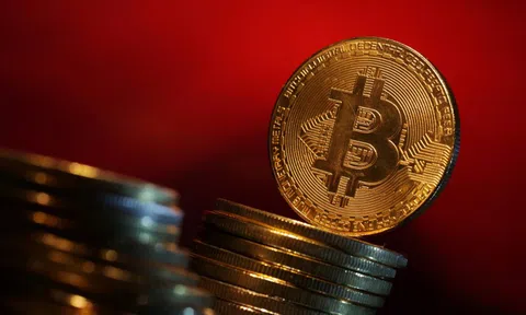 Giá Bitcoin lao dốc, nhà đầu tư 'cháy' 1 tỷ USD