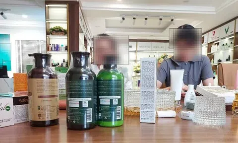 Vào 'lò' gia công mỹ phẩm