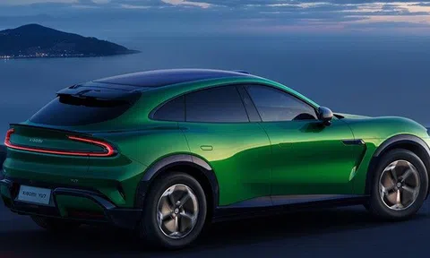 Sau 18 giờ mở bán, xe điện mới của Xiaomi cháy hàng đến hết năm 2027
