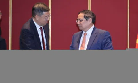 Thủ tướng đề nghị Ngân hàng Trung Quốc tham gia Trung tâm tài chính