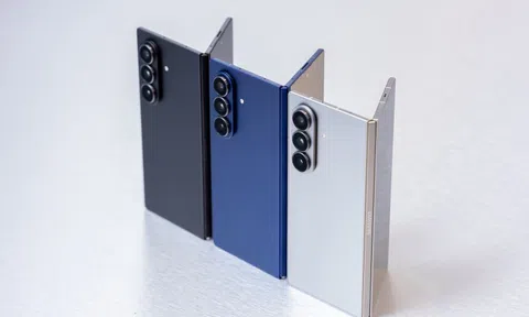 Samsung Galaxy Z Fold7 ra mắt: Mỏng, nhẹ hơn bao giờ hết, giá từ 46,99 triệu đồng
