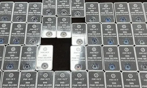 Giá bạc trong nước đi ngang phiên đầu tuần, người mua lãi gần 5% trong tháng qua
