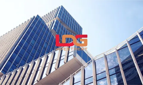 Chứng khoán lập đỉnh mọi thời đại, loạt cổ phiếu BĐS tăng trần, riêng LDG giảm sàn