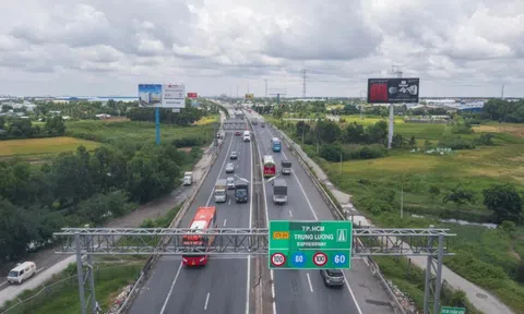 'Ông lớn' hạ tầng TP.HCM mất hơn nửa tiền lãi vì hụt thu tài chính