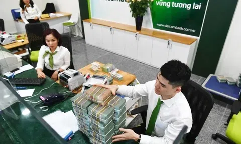 Hai ngân hàng quốc doanh lãi hơn 1,4 tỷ USD chỉ sau nửa năm