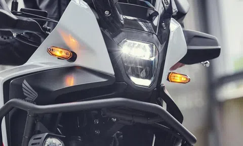 Xe Honda dân phượt thích mê đang giảm giá 22 triệu, đại lý tặng thêm nhiều quà: CSGT cũng dùng xe này