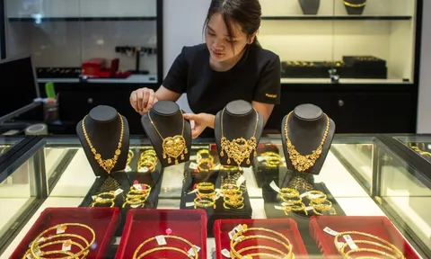 Chuyện gì đang xảy ra với giá vàng?