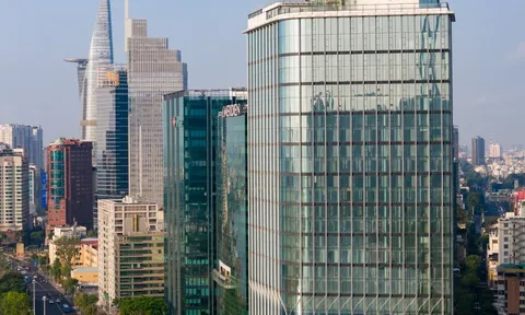 Doanh nghiệp logistics bất ngờ đổ về trung tâm TP.HCM