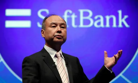 Chân dung tỷ phú vừa soán ngôi người giàu nhất Nhật Bản