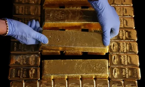 Sau tuần biến động mạnh, giá vàng thế giới sẽ ra sao?