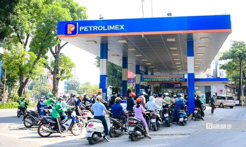 Mỗi ngày, Petrolimex "bỏ túi" hơn 900 tỷ đồng doanh thu