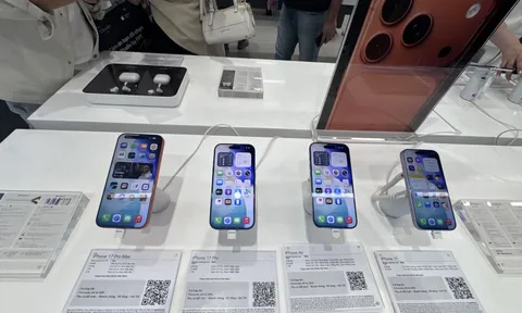 iPhone 17 rớt giá mạnh chỉ sau 1 tháng ra mắt
