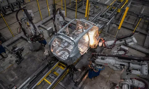 VinFast xây thêm nhà máy ở nước có GDP vượt Anh, Pháp, Nga?