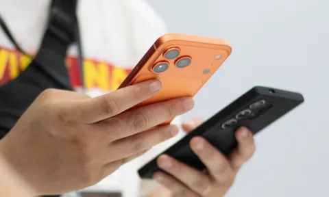 Cổ phiếu nhà phân phối Apple tại Việt Nam tăng 'dựng đứng'