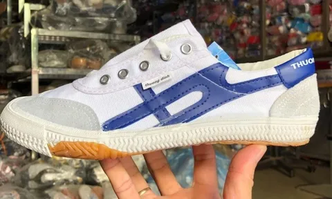 Hà Nội sắp thoái vốn khỏi thương hiệu giày vang bóng một thời