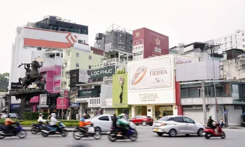 Tierra Diamond: Từ boutique cao cấp đến chuỗi cửa hàng chiến lược ở hai trung tâm