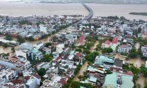 Vingroup đề xuất hỗ trợ thêm 500 tỷ cứu trợ miền Trung