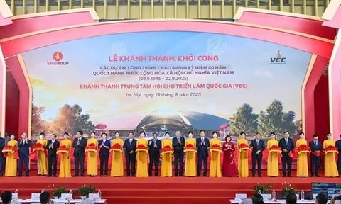 Thủ tướng yêu cầu khẩn trương chuẩn bị cho sự kiện "kỷ lục" 232 dự án, hơn 1,1 triệu tỷ đồng