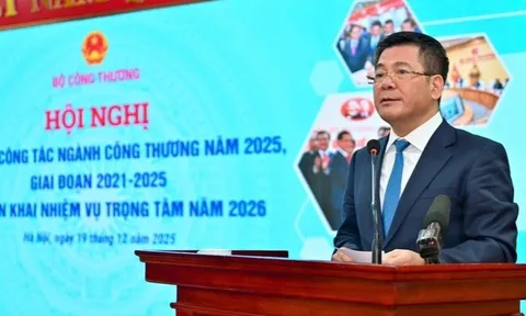 Bộ trưởng Nguyễn Hồng Diên chỉ đạo gì trong tổng kết ngành Công Thương?