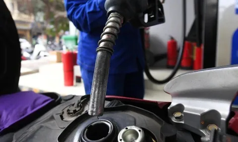 Giá xăng giảm 3 phiên liên tiếp, có loại giảm hơn 600 đồng/lít