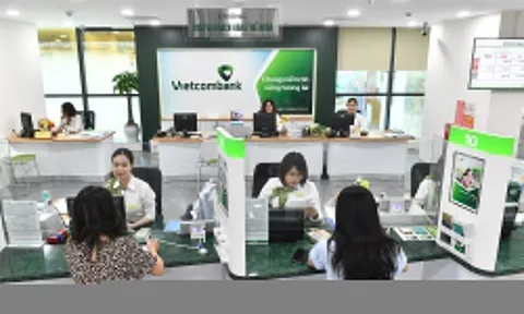 Ngân hàng thông báo gián đoạn giao dịch tại quầy dịp Tết Dương lịch