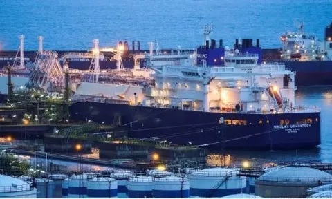 Dầu Nga đón cú sốc lớn