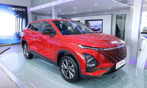 Omoda & Jaecoo tiếp tục 'chơi lớn': Một mẫu xe giảm 110% phí trước bạ, quyết đua doanh số ngay từ đầu năm