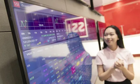 Chứng khoán dự báo còn tăng mạnh