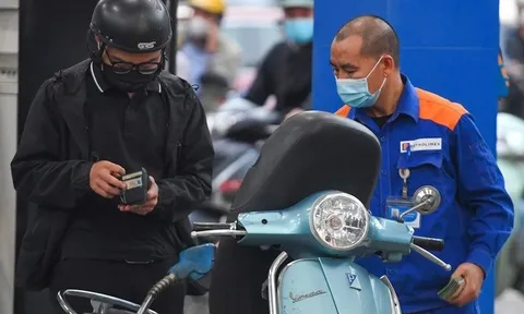 Giá xăng bật tăng sau 5 phiên giảm