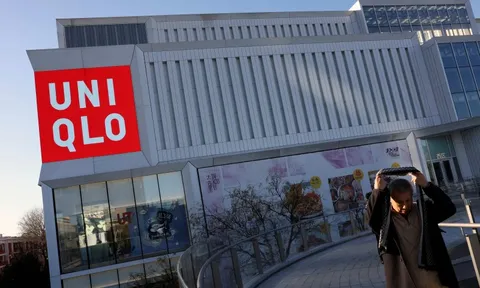 Ông chủ Uniqlo đạt cột mốc chưa từng có