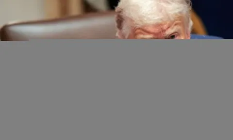 Ông Trump yêu cầu JPMorgan bồi thường 5 tỷ USD