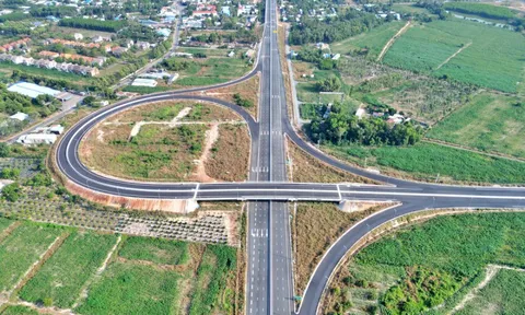 Toàn cảnh 38 km cao tốc Biên Hòa - Vũng Tàu trước ngày thông xe