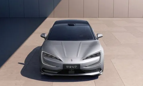 Mẫu sedan chạy điện mạnh 1.300 mã lực, hiện thực hóa giấc mơ 1.000 km – đi từ Hà Nội đến thẳng Phú Yên mới cần sạc