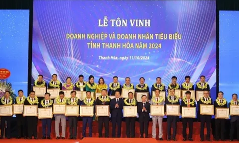 Hướng dẫn xét tôn vinh, trao tặng giải thưởng cho doanh nhân, doanh nghiệp