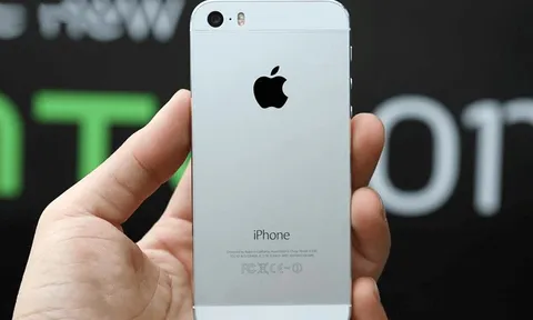 Tưởng đã bị bỏ rơi, hàng triệu người dùng iPhone đời cũ bất ngờ đón tin vui