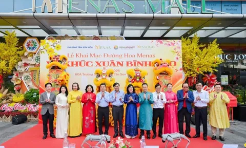 Thành viên hệ sinh thái của tỷ phú Nguyễn Thị Phương Thảo ra mắt đường hoa 5 tỷ tại cửa ngõ sân bay