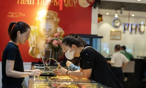 Có nên mua vàng ngày vía Thần Tài?