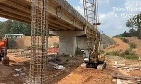 Chủ đầu tư sốt ruột với tiến độ bàn giao mặt bằng dự án nút giao cao tốc Cam Lộ - La Sơn