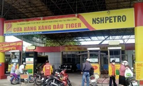 14 cây xăng được đem ra để thu hồi nợ