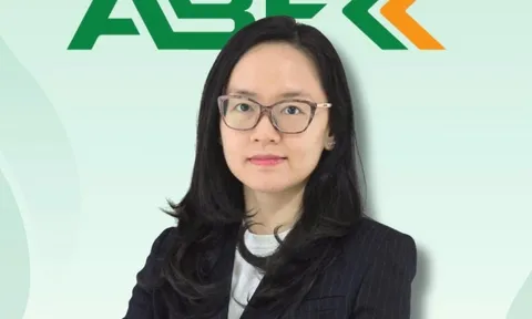 Con gái 9X của ông Vũ Văn Tiền lộ diện tại Chứng khoán An Bình