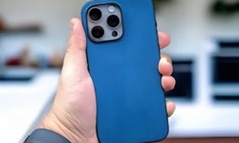 Tôi vứt chiếc ốp lưng đắt tiền vào sọt rác sau khi nhận ra sự thật này