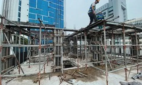 Giá vật liệu xây dựng tăng mạnh: Người dân, doanh nghiệp chật vật xoay xở